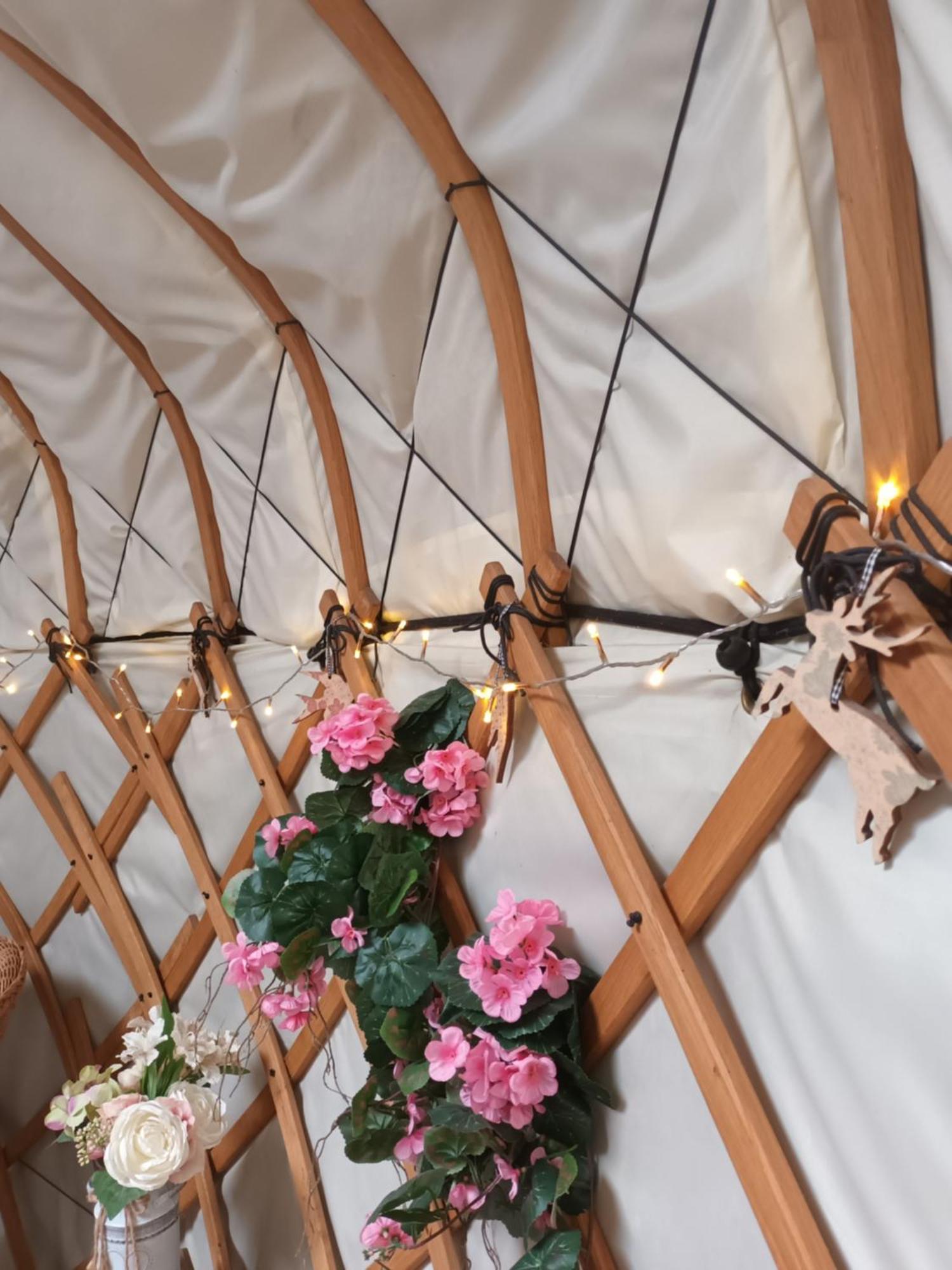Gingerbread Cottage Yurts Dereham Eksteriør billede